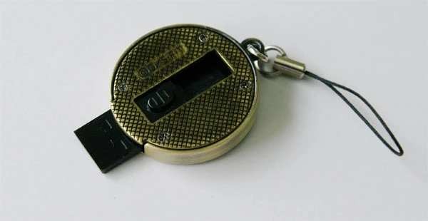 One Piece Charm 2GB USB Memory: Franky 4 One Piece Charm 2GB USB Memory: Franky - Image 2